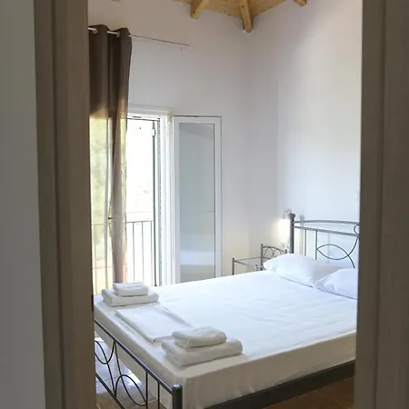 Babis アパート Áyios Nikítas