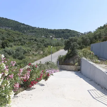 アパート Babis *